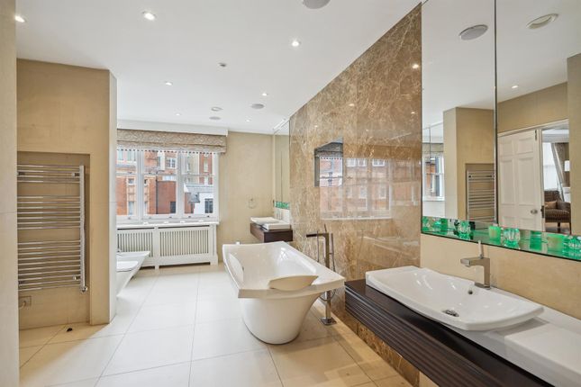 Property for sale in Herbert Crescent, London