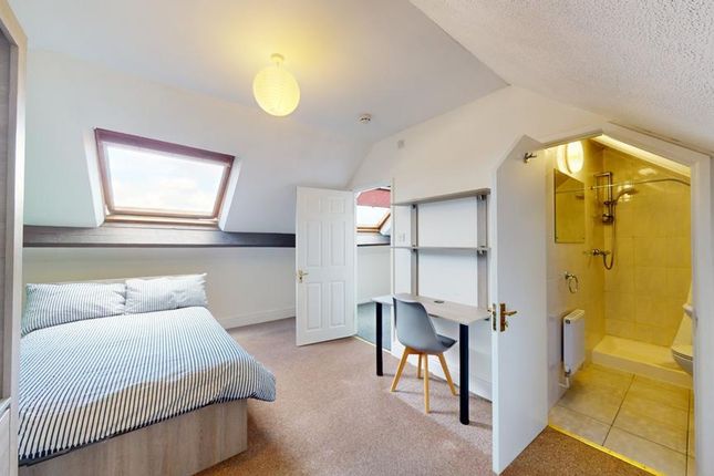 A Spacious And Bright Large Double Bedroom With An...