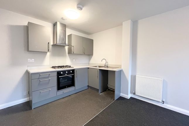 Thumbnail Flat to rent in Redwood Court, Leicester