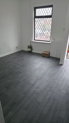 88 Whiteacre Road, Ashton-under-Lyne photo 2