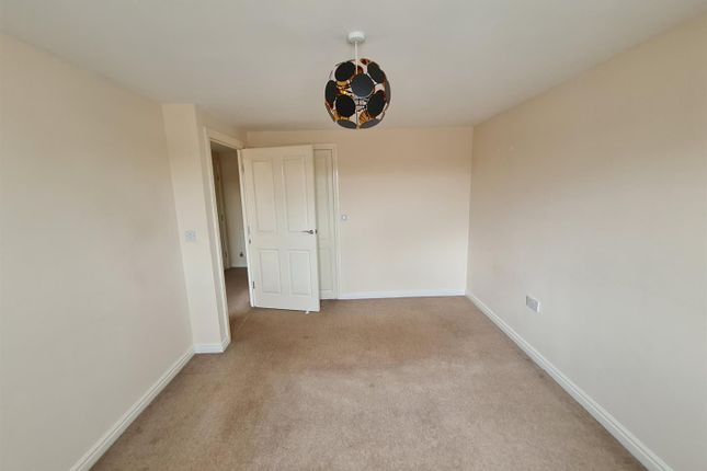 47, Mill Bridge Close, Retford photo 4