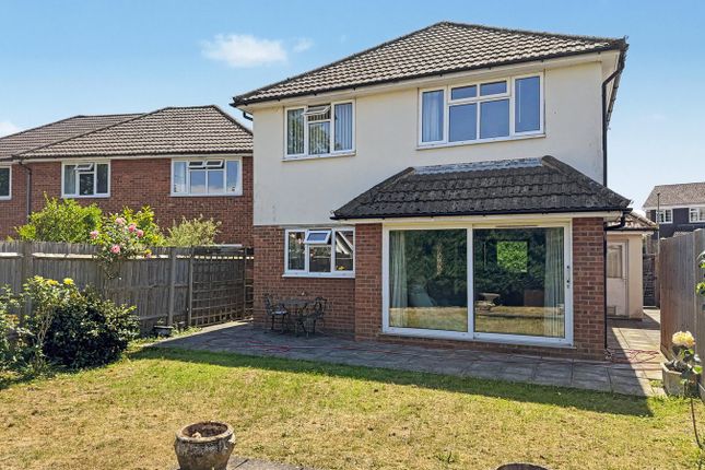 21, Buckingham Close, Orpington photo 4