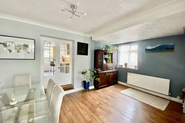 Thumbnail Semi-detached house for sale in Gleadless Road, Sheffield