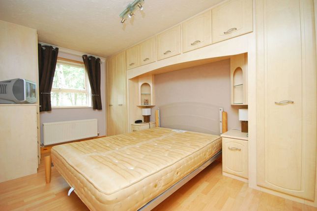 Thumbnail Flat to rent in Verwood Lodge, Isle Of Dogs, London