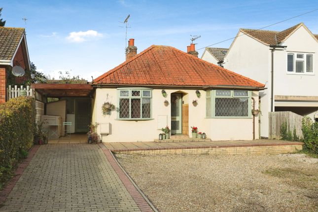 Thumbnail Bungalow for sale in Alcester Road, Stratford-Upon-Avon