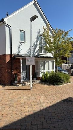 17, Hedgerow Lane KENT, Royal Tunbridge Wells photo 2