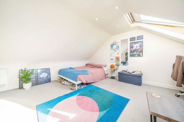 10, St. Matthews Road, London photo 4