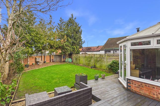 9, Clover Drive, Gloucester photo 3