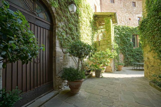 Ch&acirc;teau for sale in Località Polgeto, Umbertide, Perugia, Umbria, Italy