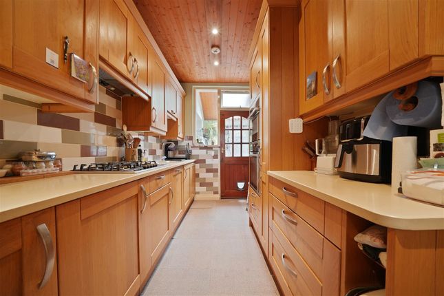 7, Stockarth Lane, Sheffield photo 3