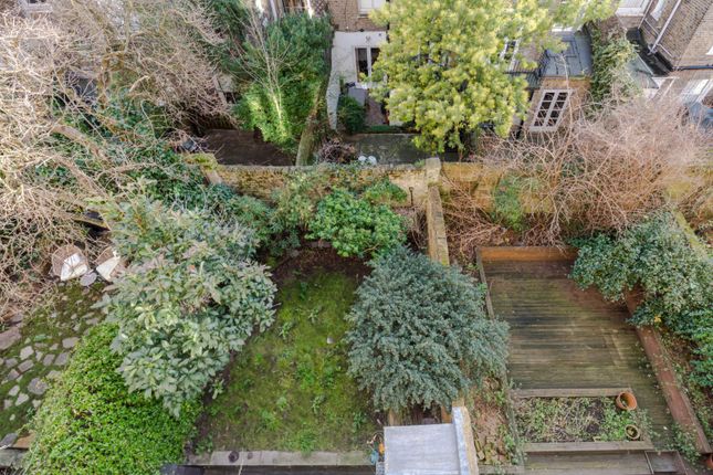 Detached house for sale in St. Charles Square, London