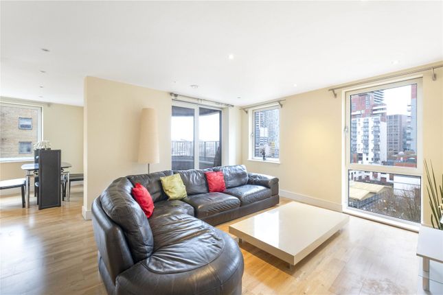 Flat to rent in 15 Indescon Square, Canary Wharf, London