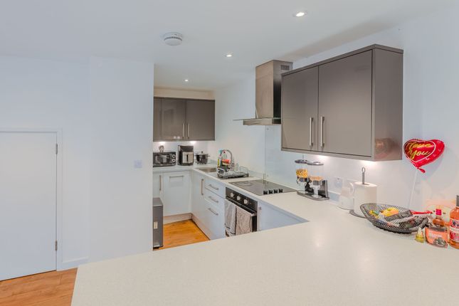 2 Lakesmere Close, Kidlington photo 2
