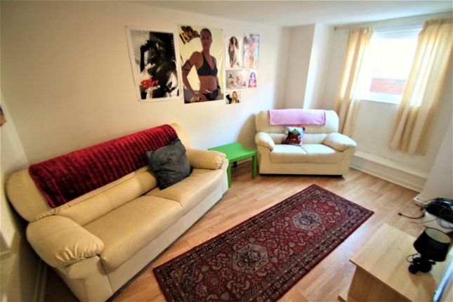 Manor Drive, Leeds photo 2