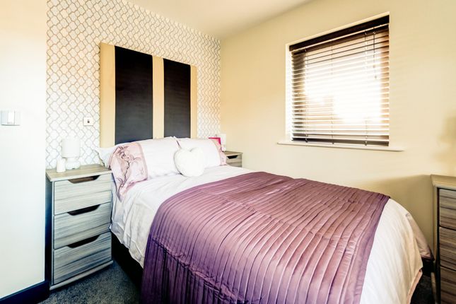 3, St. Anns Close, Leeds photo 2