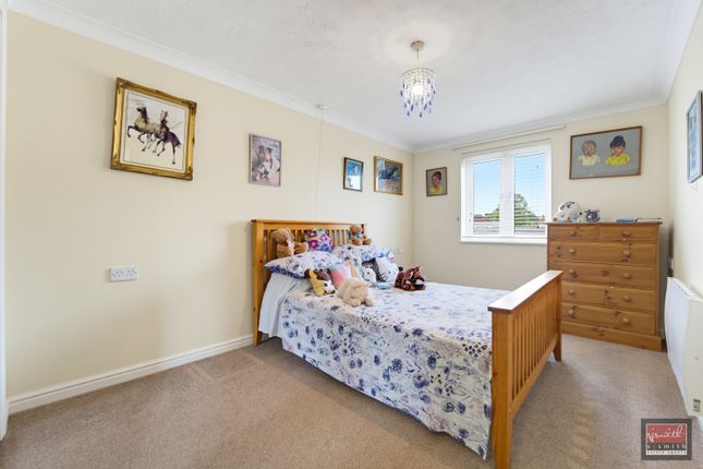 18 Perrin Court, Parkland Grove, Ashford photo 4