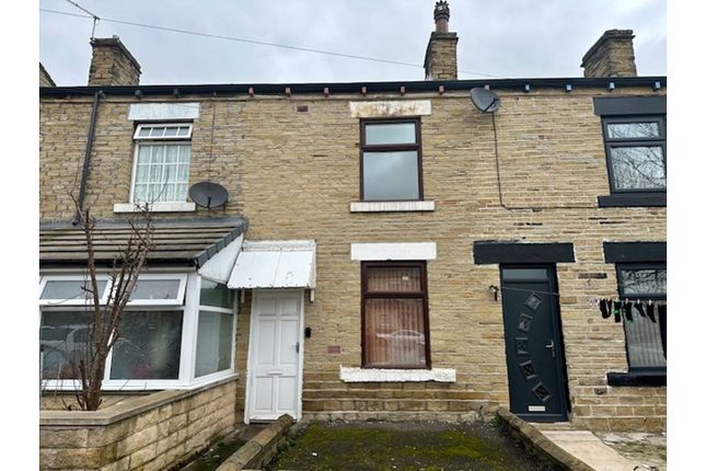 Thumbnail Terraced house for sale in South View, Dewsbury