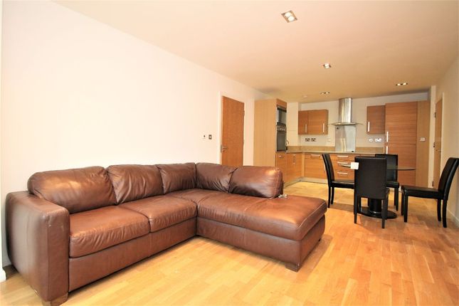 Flat for sale in City Tower, 3 Limeharbour, London
