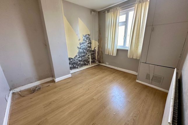 End terrace house for sale in Watersmeet Road, Coventry