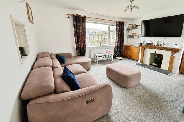 Hamilton, North Park Villas, Saltash photo 2