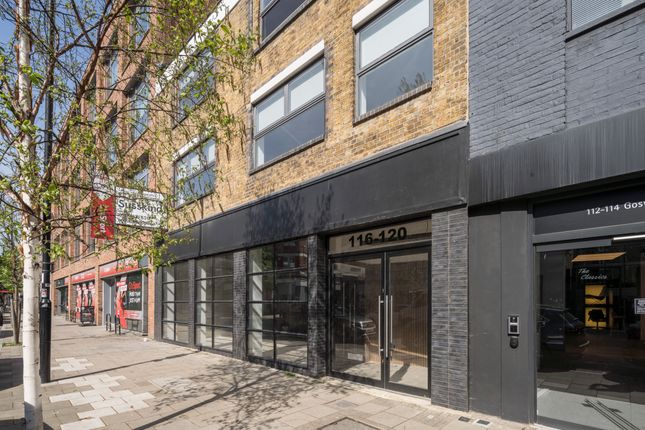 Office to let in Goswell Road, London