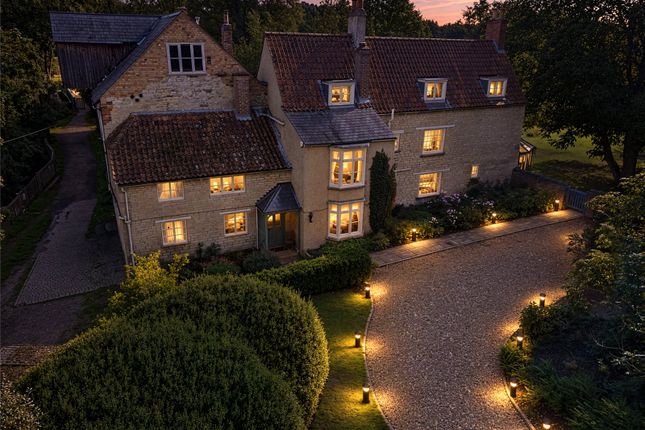 Mill Lane, Northamptonshire, NN14 photo 4