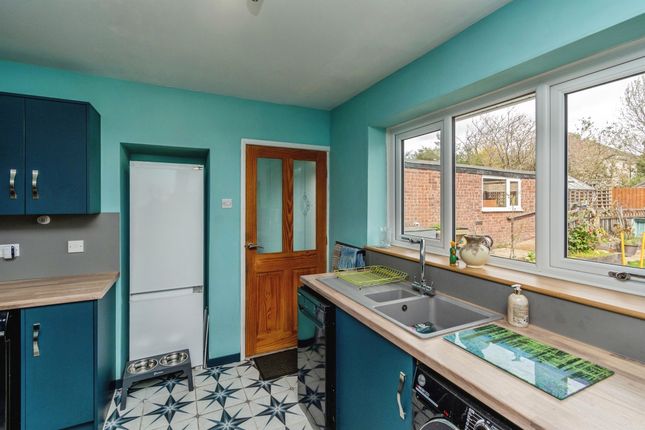 14, Mount Avenue, CANNOCK photo 3