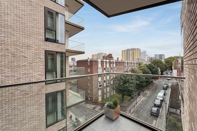 Apt 318, Vermont House, London photo 3