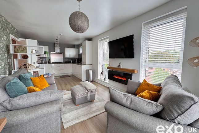 Apartment 10, 4 Charlotte Way, West Malling photo 2