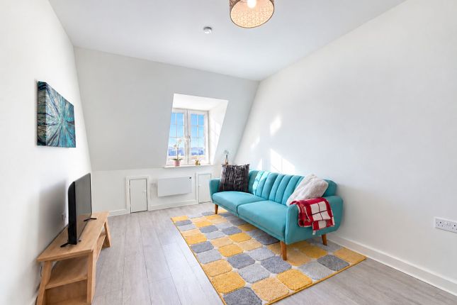 Rize Court, Flat 10, 96, High Street, Maidenhead photo 5