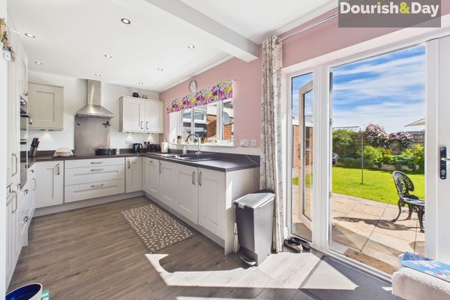 6 Colwich Crescent, Stafford photo 4