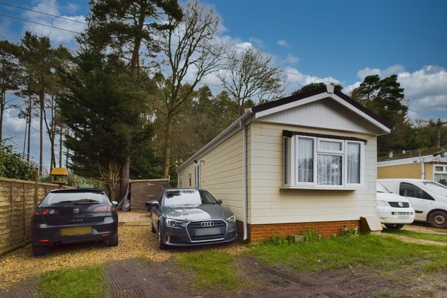 Mobile/park home for sale in Pinelands Mobile Home Park, Reading