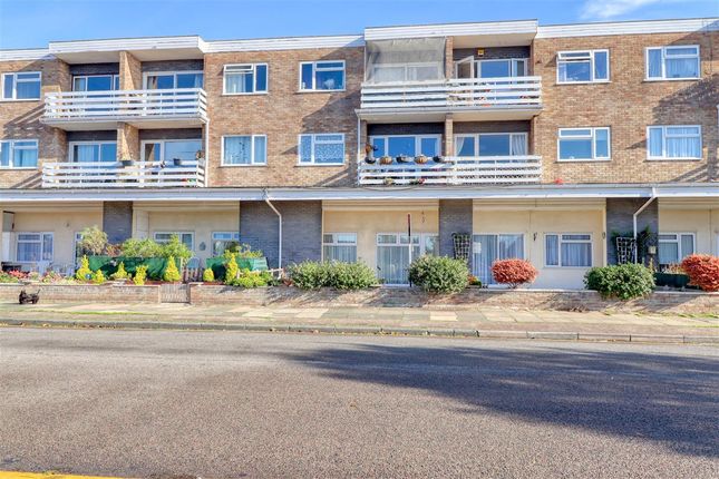 Thumbnail Flat for sale in Maplin Court, Kings Avenue, Holland On Sea