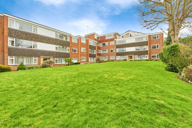 Thumbnail Flat for sale in Deer Park Close, Kingston Upon Thames