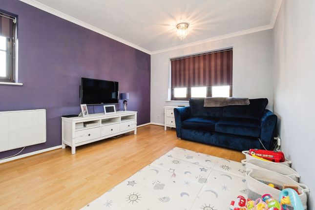 32, Orchid Close, Romford photo 2
