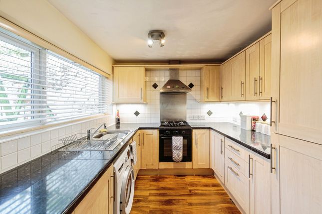 2, Glen Street, Lancashire photo 4
