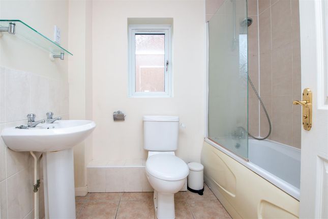 12, Crosslow Bank, Milton Keynes photo 4