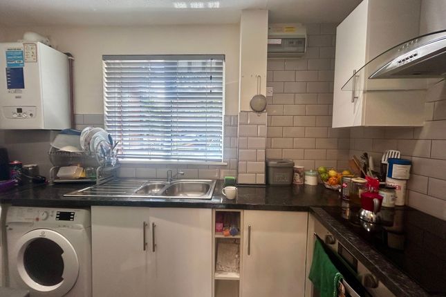 41 Bramble Avenue, Milton Keynes photo 2