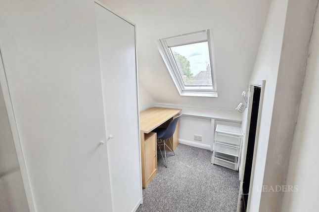 Room 7, 2, Grove Road, Leicestershire photo 3