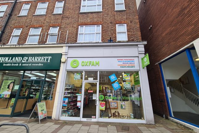 Retail premises to let in High Street, Weybridge
