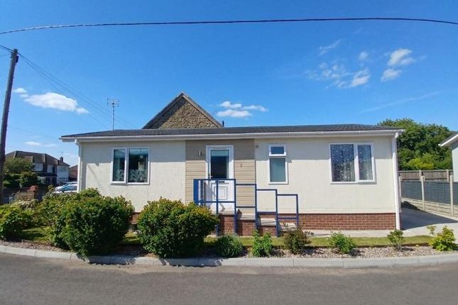 2-bed caravan on 2, Mill Farm Park, Bulkington, £169,950