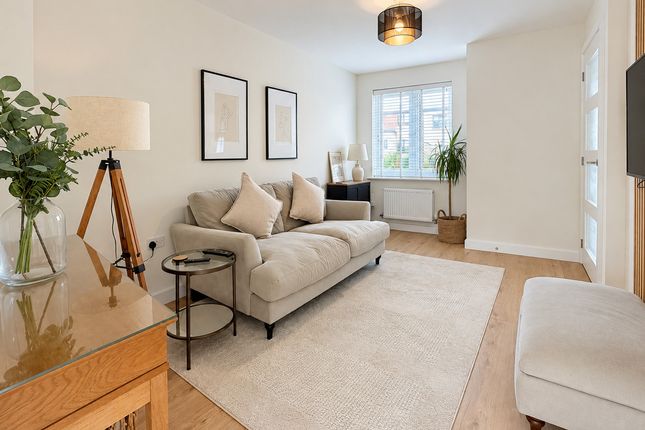 71, Rhodfa Leonard, Cardiff photo 2