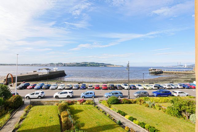 Flat to rent in Beach Crescent, Broughty Ferry, Dundee