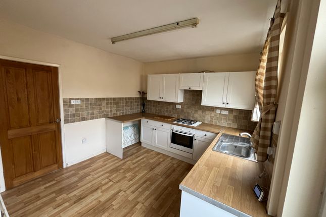 29, Stoneleigh Street, Oldham photo 5