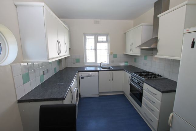 Thumbnail Flat to rent in Merton Mansions, Bushey Road