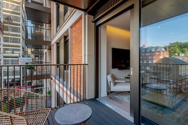 Garrett Mansions, Edgware Road, London photo 4