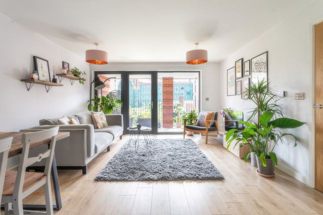 2-bed flat on Flat 14, 71, Akerman Road, London, £500,000