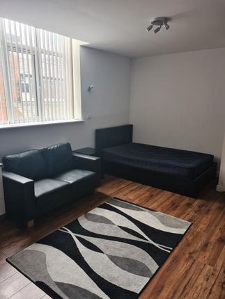 Studio to rent in The Old Post Office, 4 Bishop Street, Leicester