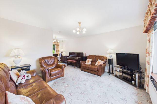 91 Arden Grove, Glasgow photo 2