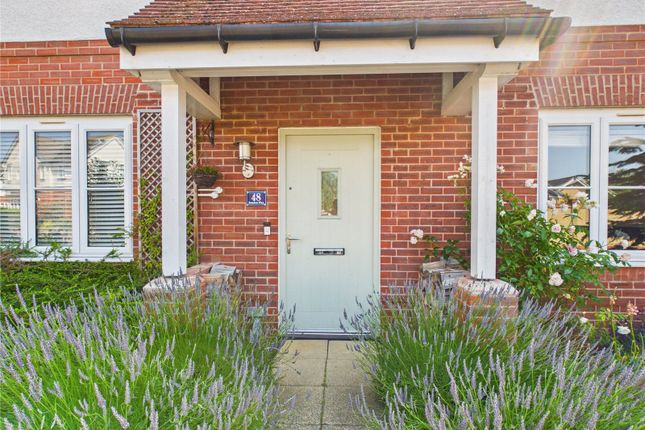48, Beadon Way, Woodbridge photo 2